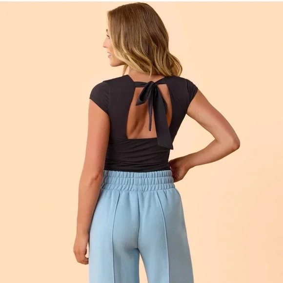 Blogilates Love Story Cap Sleeve Top - Picture 2 of 5